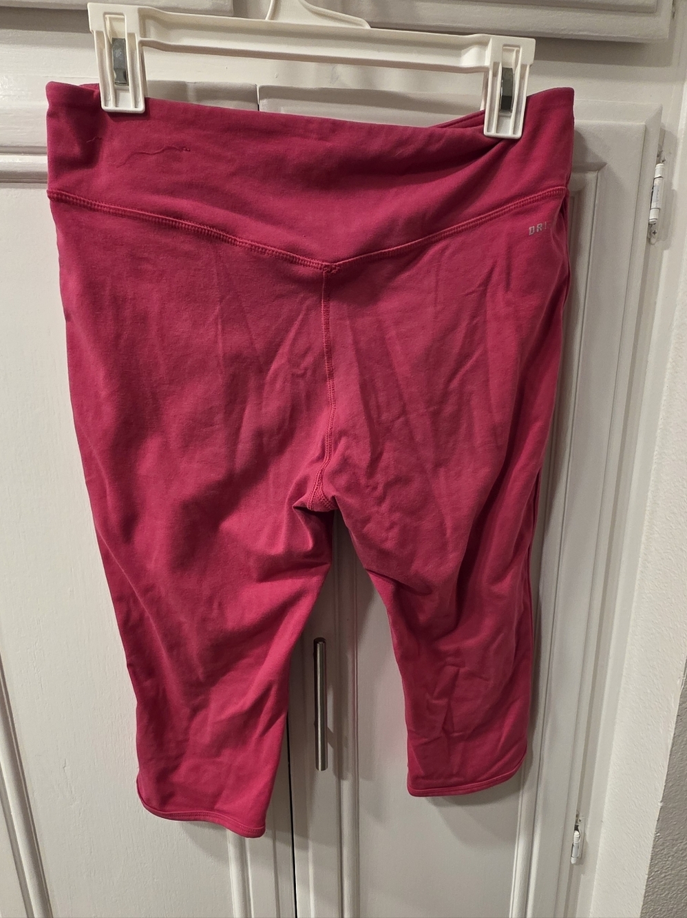 Nike Women's Pink Dri-Fit Capris with White Swoosh ~ Size Large - Picture 4 of 12